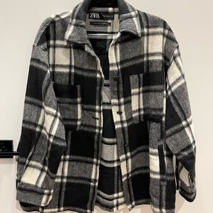 Zara - Wool blend black checkered coat (Italian Fabric)